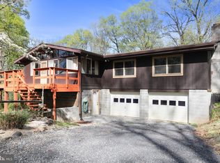 192 Scarlet Oak Dr, Harpers Ferry, WV 25425