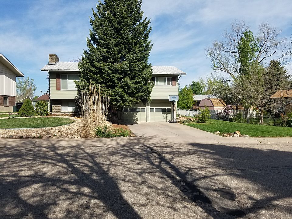 1st image of 1731 25th Ave