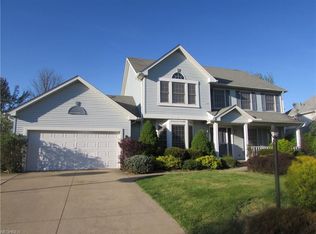 19744 Summer Place Dr, Strongsville, OH 44149
