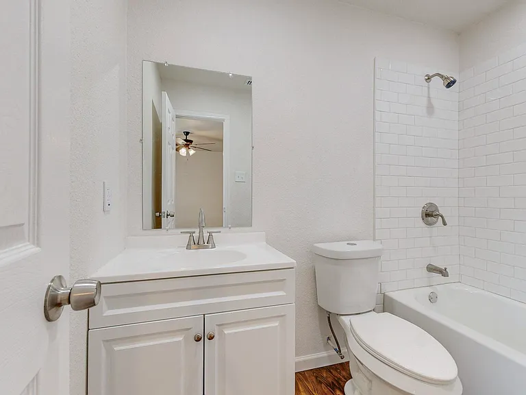 1331 S Marlborough Ave — Photo 4