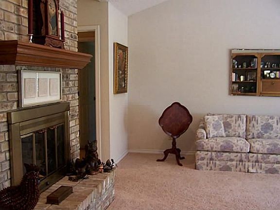 3rd image of 4210 Angelina Dr