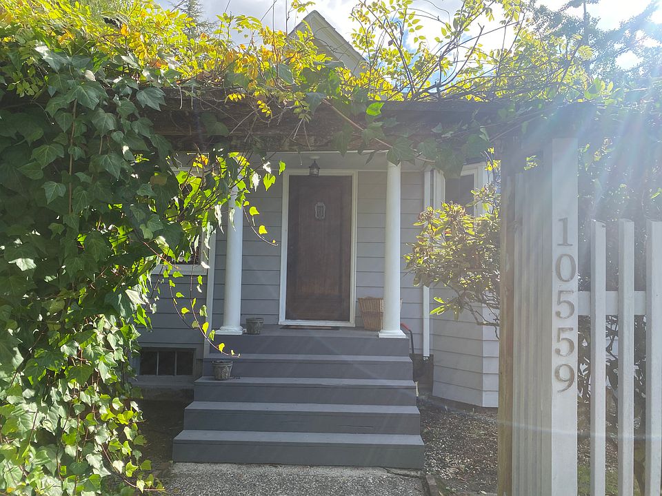 1st image of 10559 Ravenna Ave NE #A