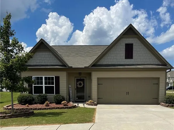 331 Seasons Valley, Pendergrass, GA 30567