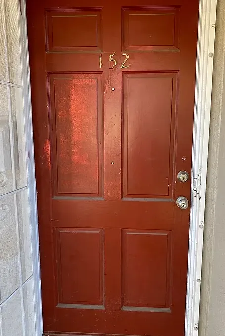 2 bed, 900 sqft, $2,000 — Photo 2