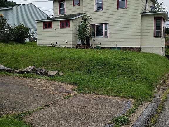 2nd image of 201 Monroe Ave