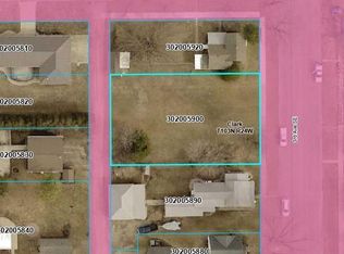 218 3rd Ave SE, Wells, MN 56097