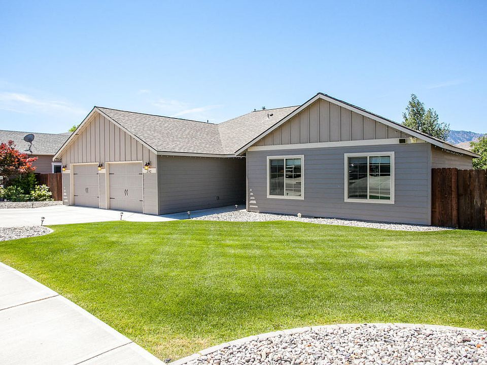 1st image of 2142 Blackstone Ct