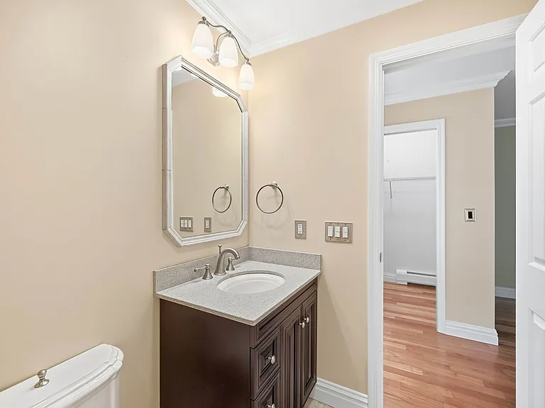 137A S Maple Ave #B — Photo 16