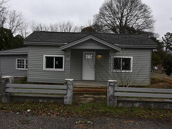 2nd image of 405 E Cole St