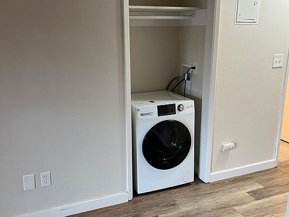 4th image of 9407 23rd Ave NE APT 1