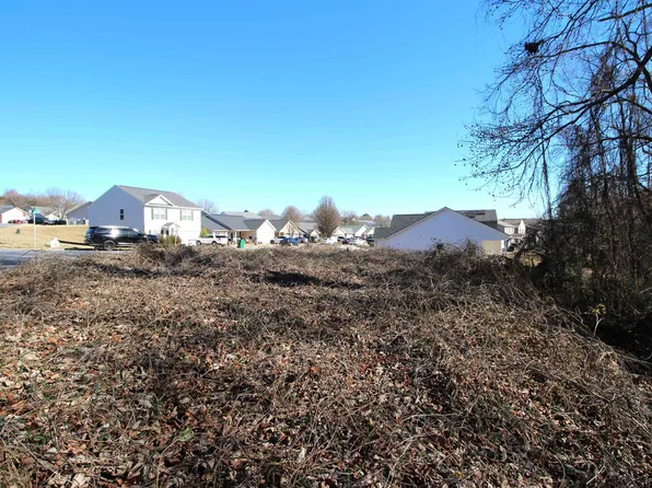 627 Pauline Ln, Roebuck, SC 29376