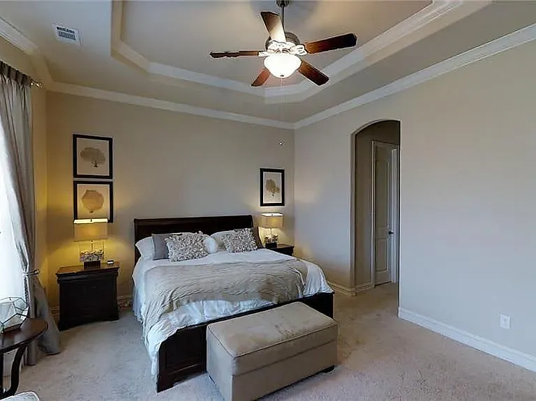 2537 Roseville Dr — Photo 8