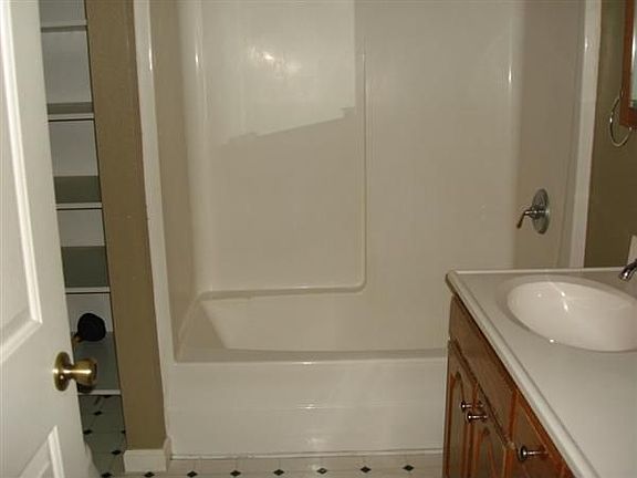 5th image of 890 Mendocino Dr