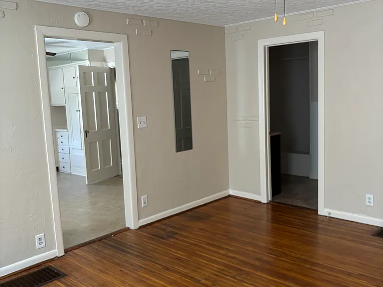 10 Kestrel St — Photo 8