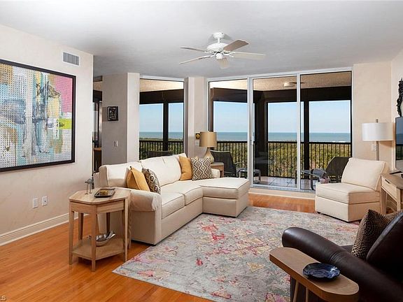 5th image of 7225 Pelican Bay Blvd Unit 1001