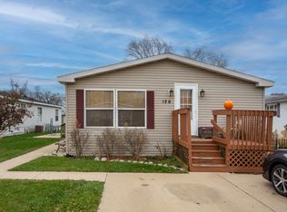 1817 104th St #126, Pleasant Prairie, WI 53158