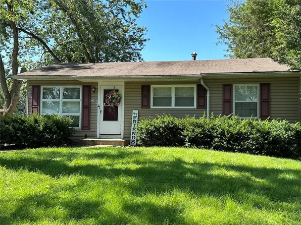 1342 Cabrillo Dr, Saint Louis, MO 63138