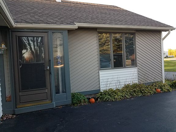 5th image of 1081 Cottonwood Ln