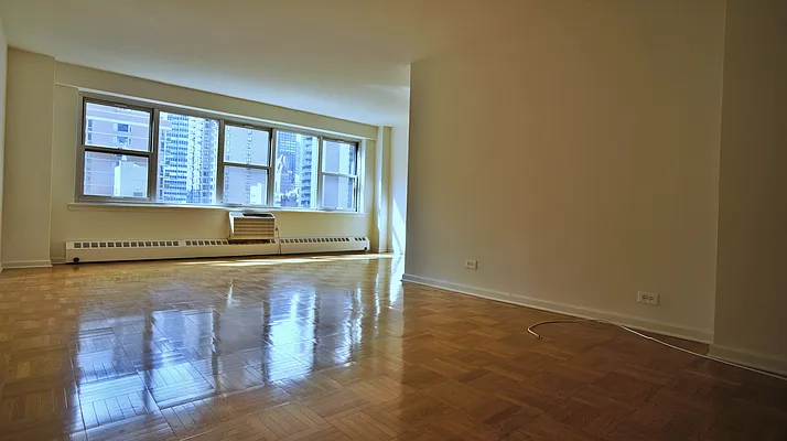 Rented by Bold New York | media 14