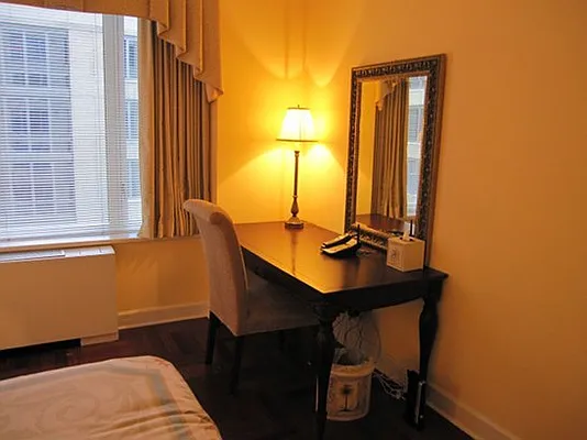 Rented by BLU Real Estate | media 16