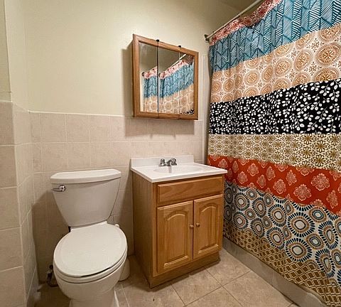 3rd image of 733 6th Ave APT 2L