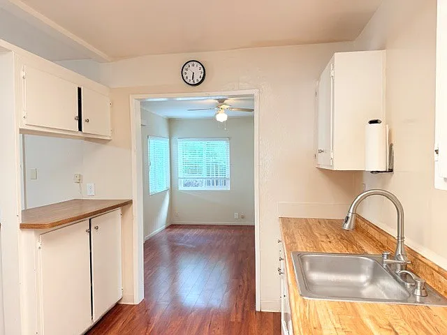 1746 Dewey St — Photo 5
