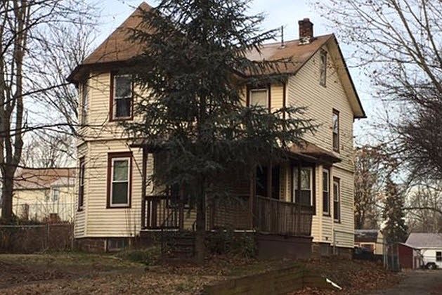 2nd image of 17 Gibbsboro Rd