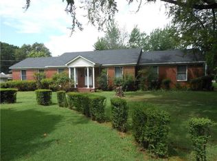 1500 S 40th St, Fort Smith, AR 72903