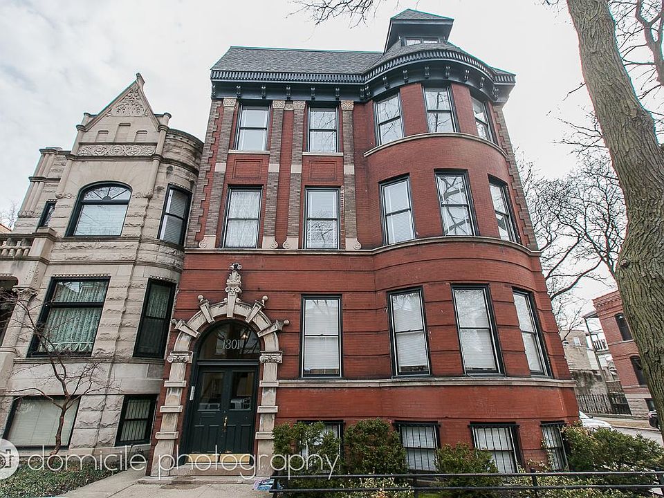 1st image of 1301 N Hoyne Ave APT 1