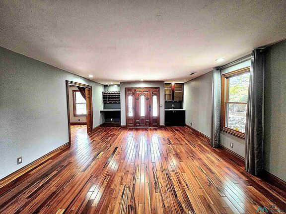 4th image of 1511 S Grandview Dr