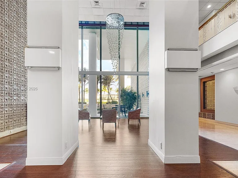 2899 Collins Ave #642 — Photo 5