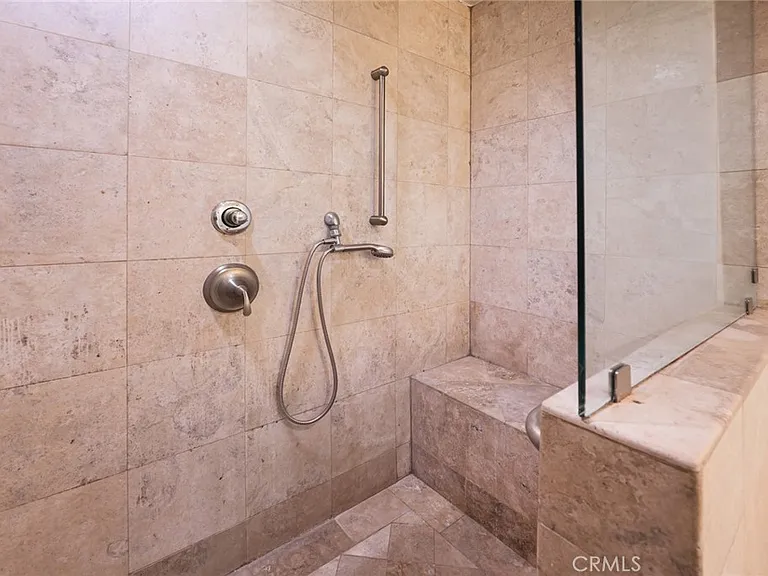 15147 Otsego St — Photo 29