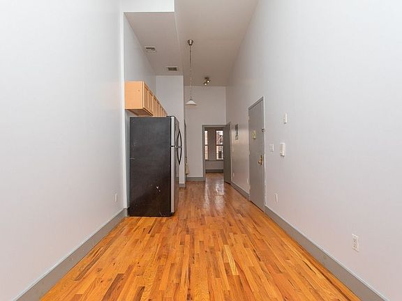 3rd image of 247 Troutman St #9P