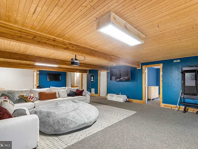 8 Hope Valley Ln — Photo 46