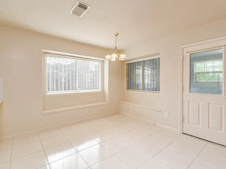 13735 Branford Greens Dr — Photo 10