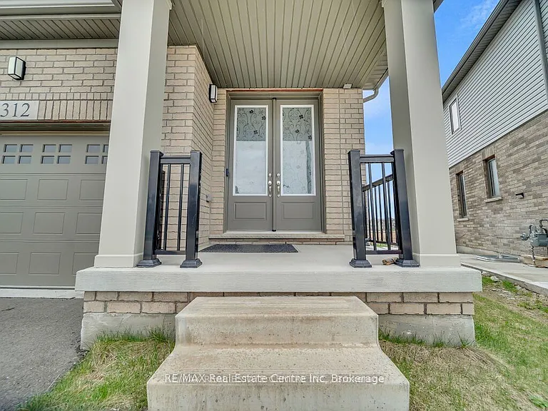 312 Bismark Dr — Photo 2