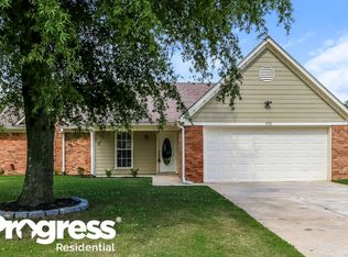 5332 Woodchase Dr, Southaven, MS 38671