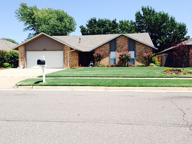 1st image of 1000 Countrywood Ln