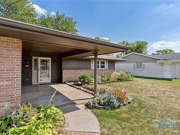 3rd image of 3315 Edgemont Dr