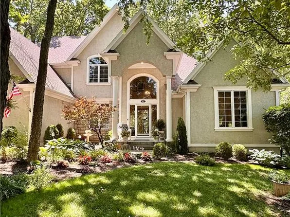 11401 W 141st St, Overland Park, KS 66221