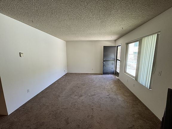 5th image of 4825 Del Mar Ave #4