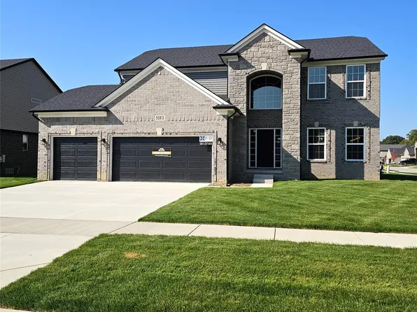 55813 Stewart Dr, Macomb, MI 48042
