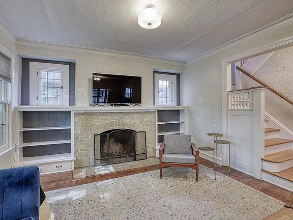 5th image of 2530 N Grant BOULEVARD