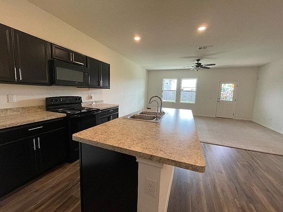 4th image of 781 Bunton Reserve Blvd