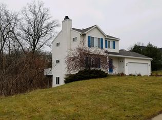 1811 Birmingham Rd SE, Lowell, MI 49331