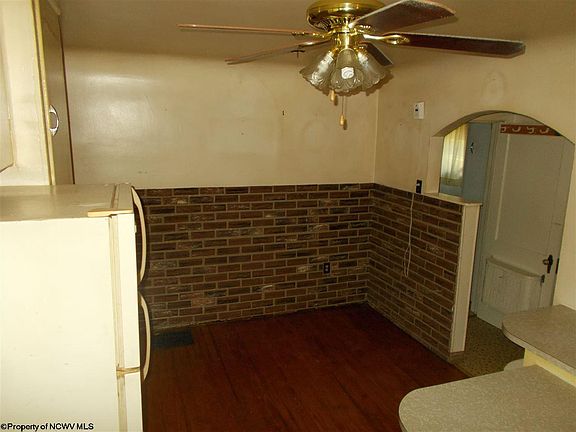 3rd image of 1135 Speedway Ave