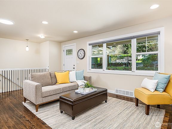 5th image of 17602 Ashworth Avenue N
