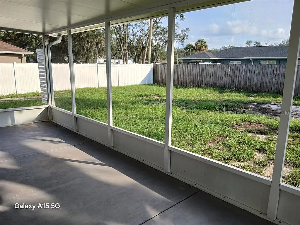 4 bed, 2.0 bath, 1651 sqft, $2,100 — Photo 4