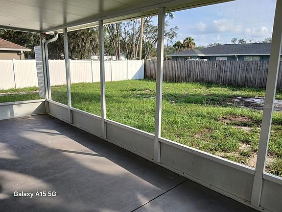 4th image of 7500 Lullwater Ave