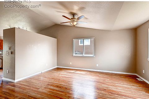 5th image of 345 Laurel Ave
